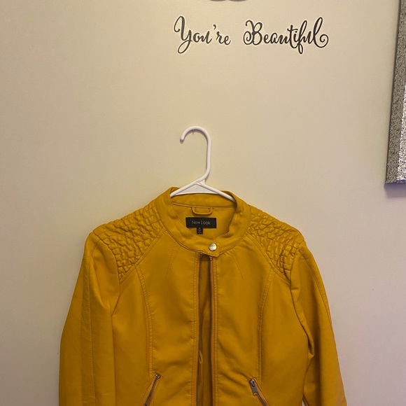 Retro Mustard Yellow Faux Leather Bomber - Picture 3 of 3